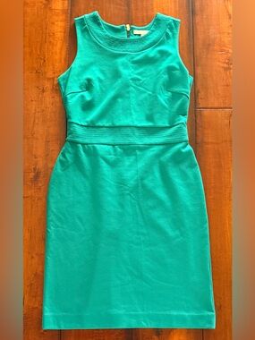 Banana Republic Green Sleeveless Ponte Sheath Dress